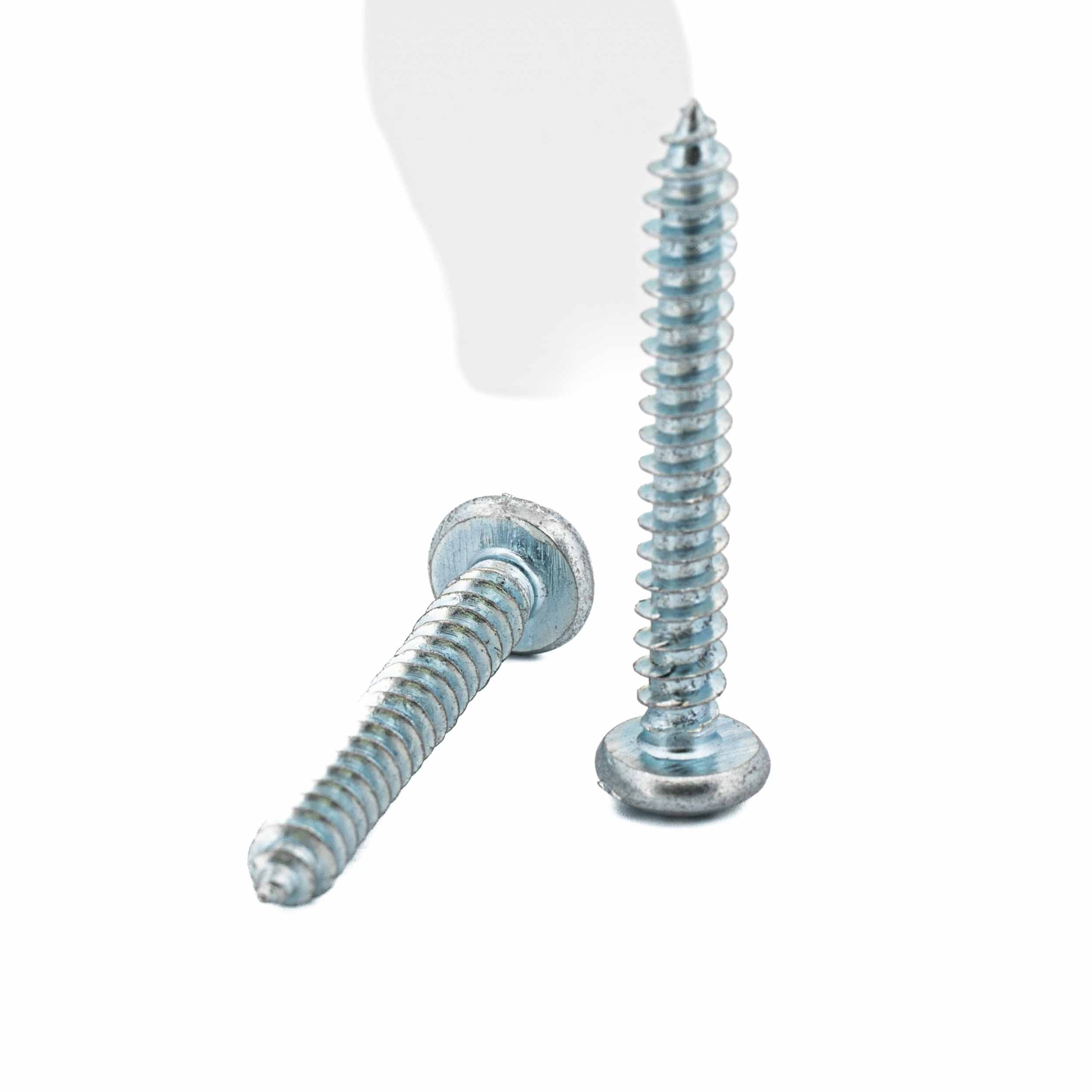 Tornillo Roscalata 1 1/4" x 8 100 und.