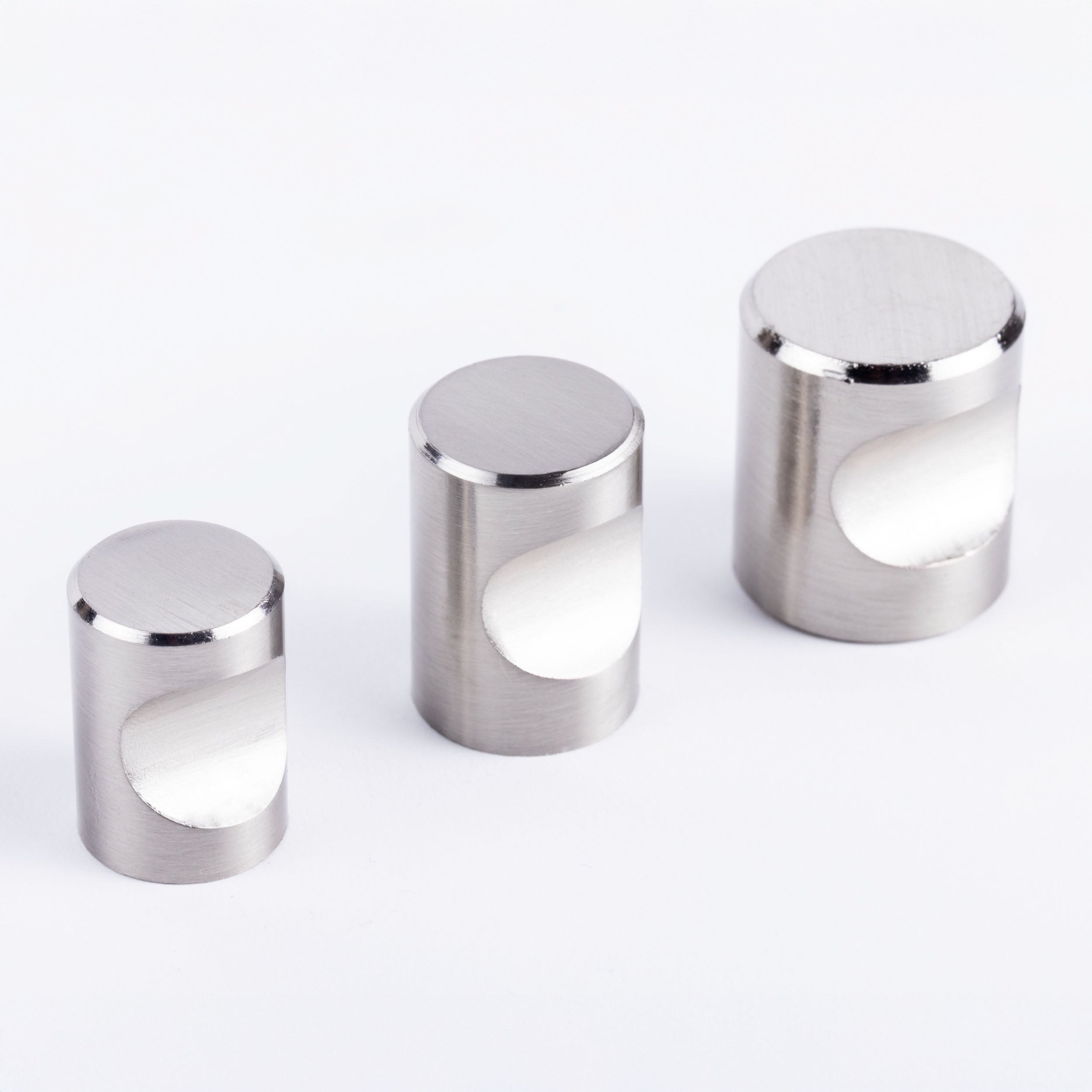 Tirador Balin Satin Nickel