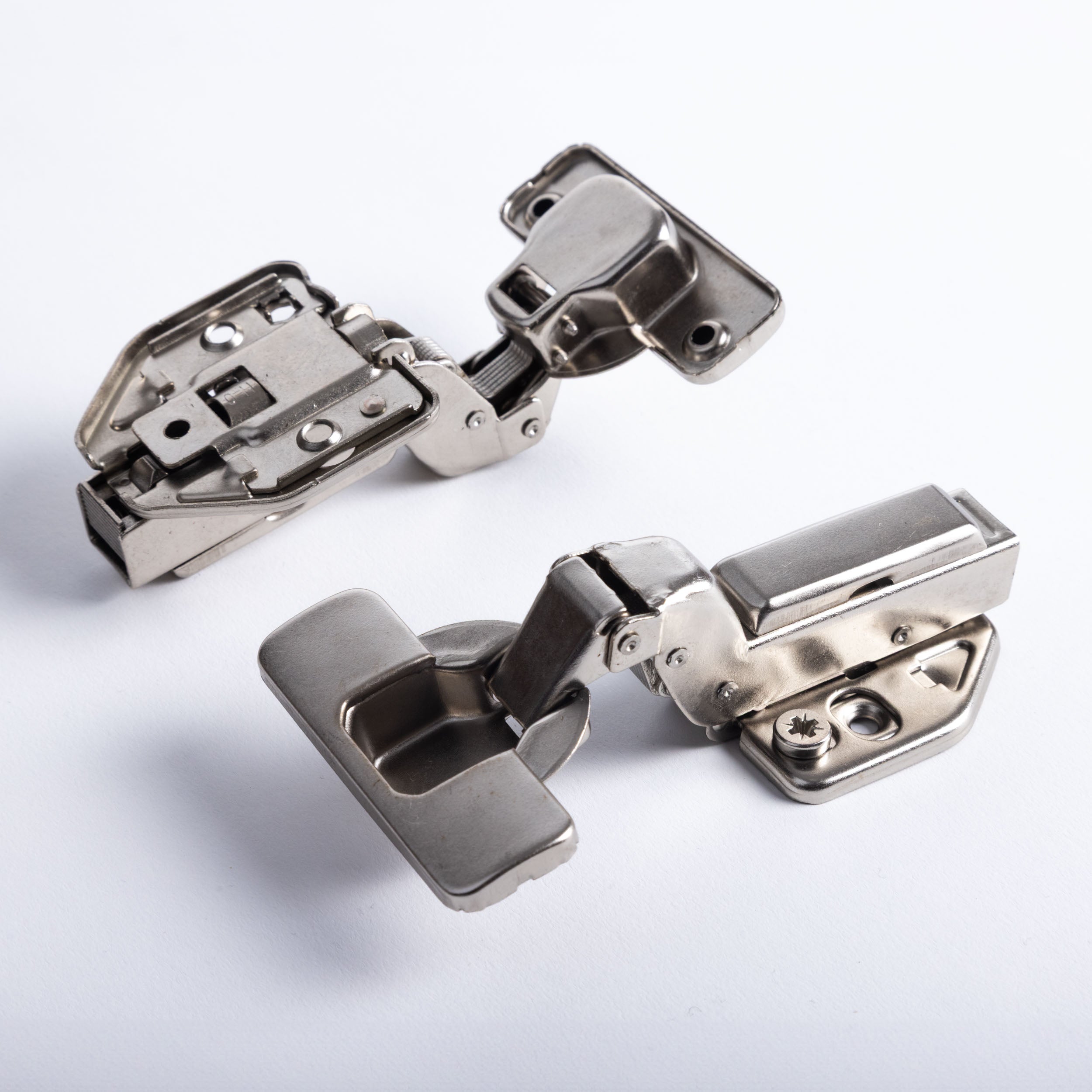 Bisagra Curva 3D Cierre Suave Par