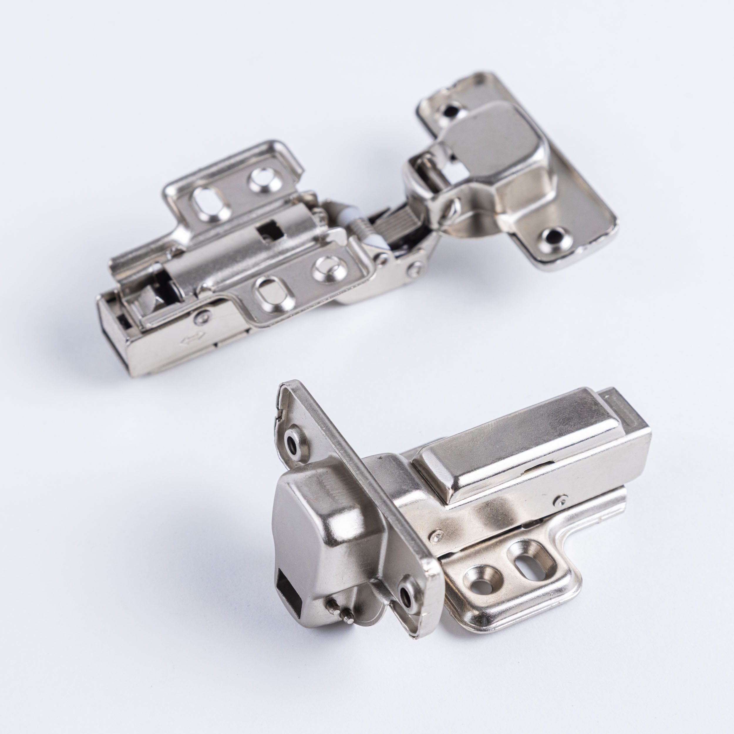 Bisagra Semi Curva Cierre Suave Ama Par