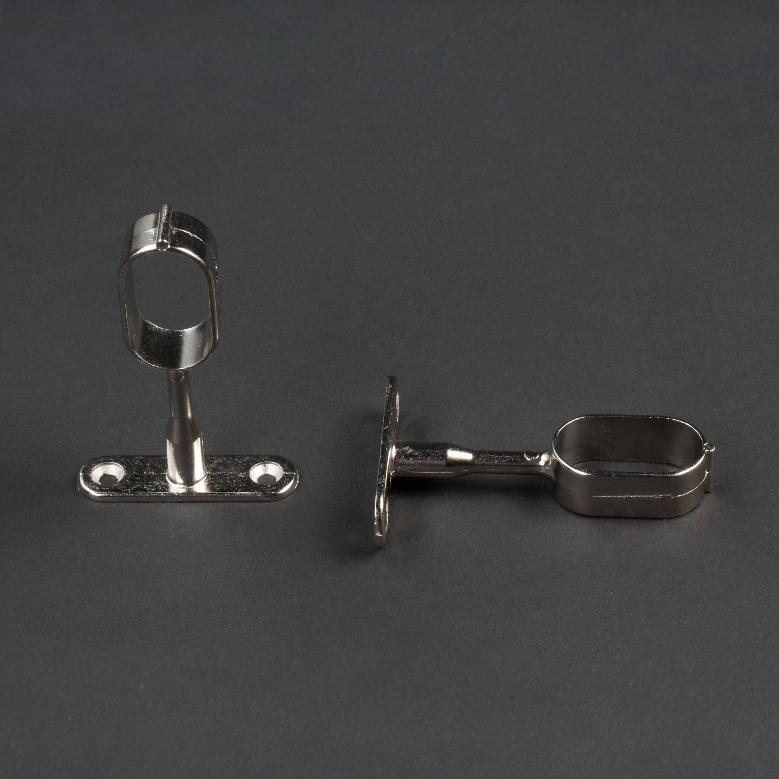 Soporte de Barra Ovalada Central und.