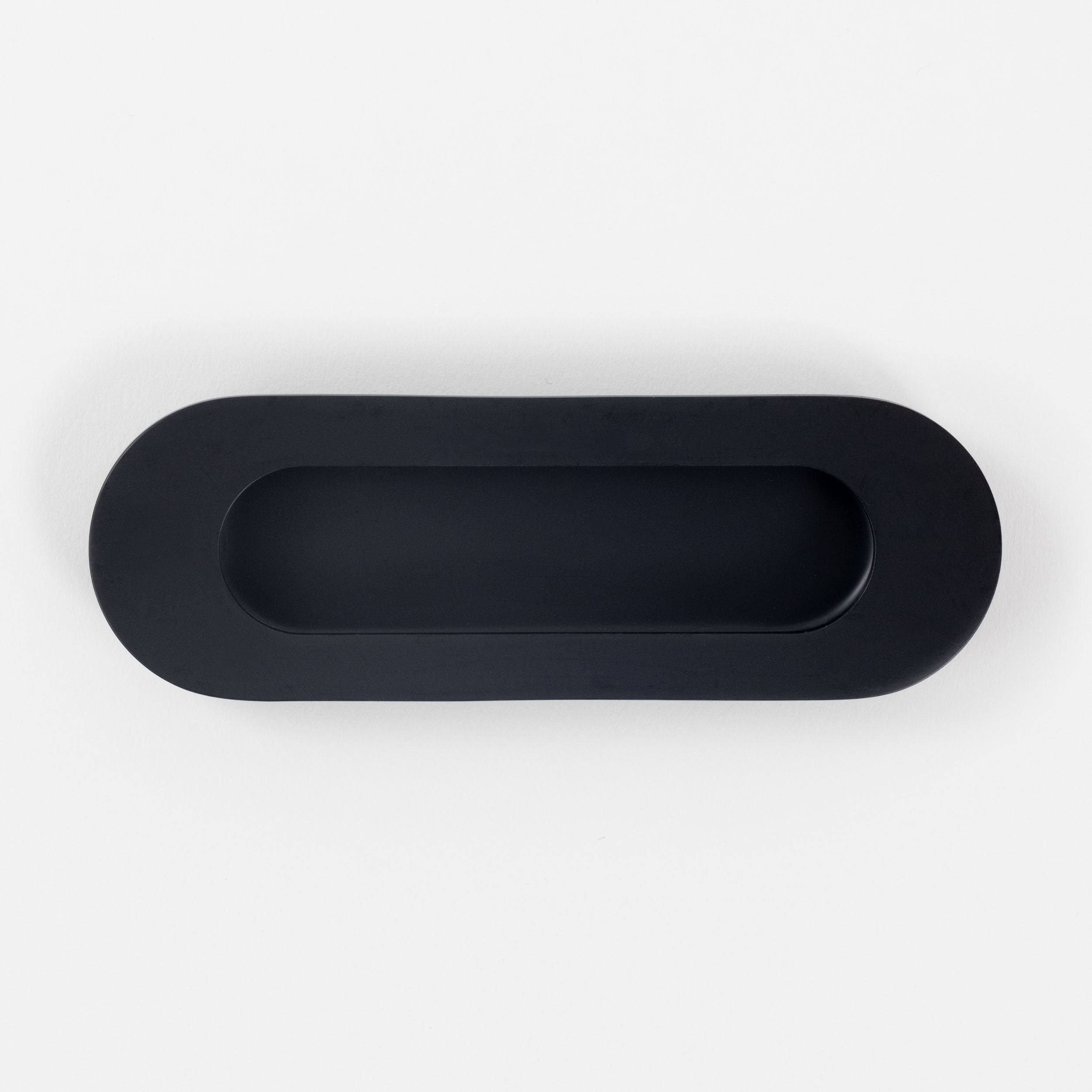 Asa Embutida Ovalada Negra