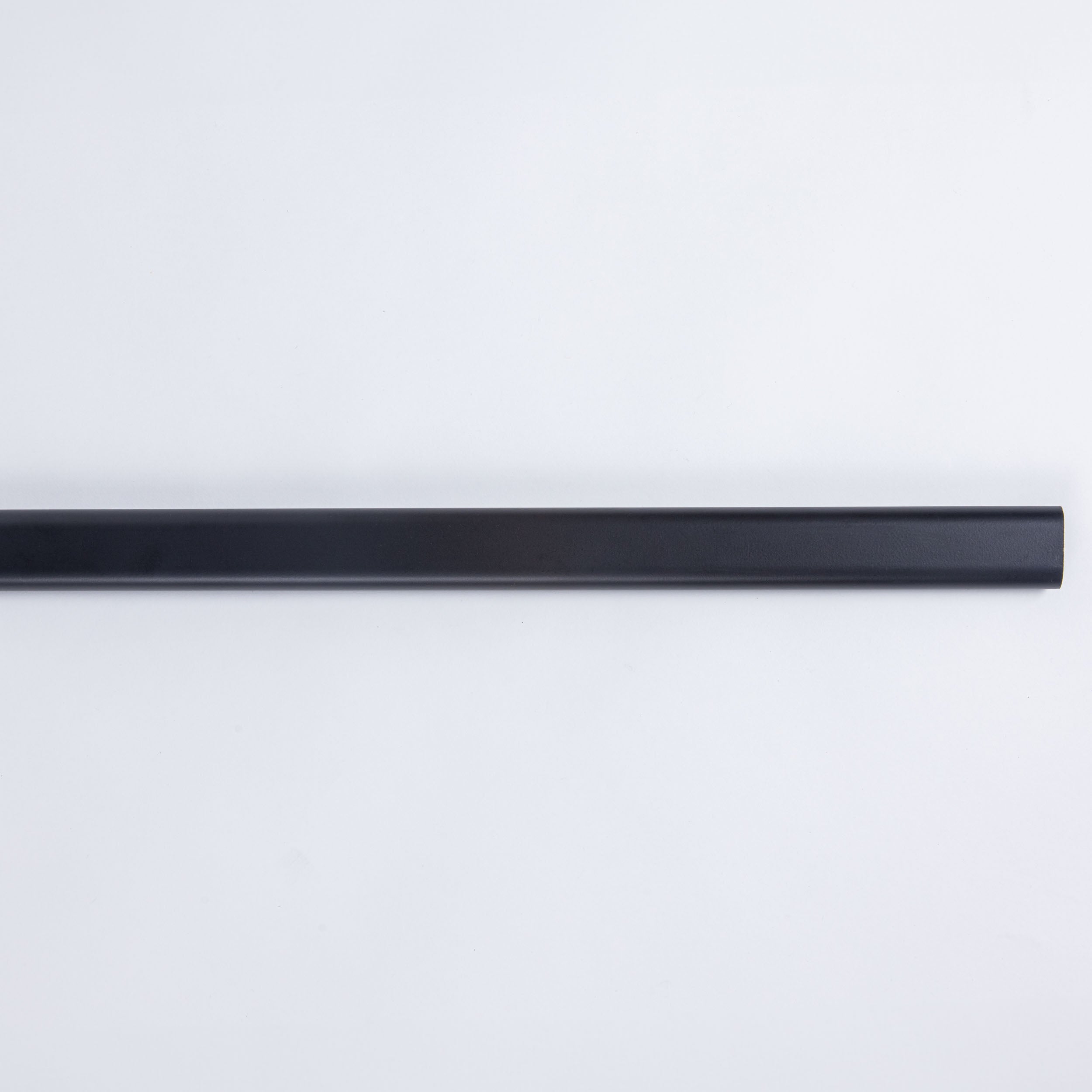 Barra Ovalada Negra 3 mts.