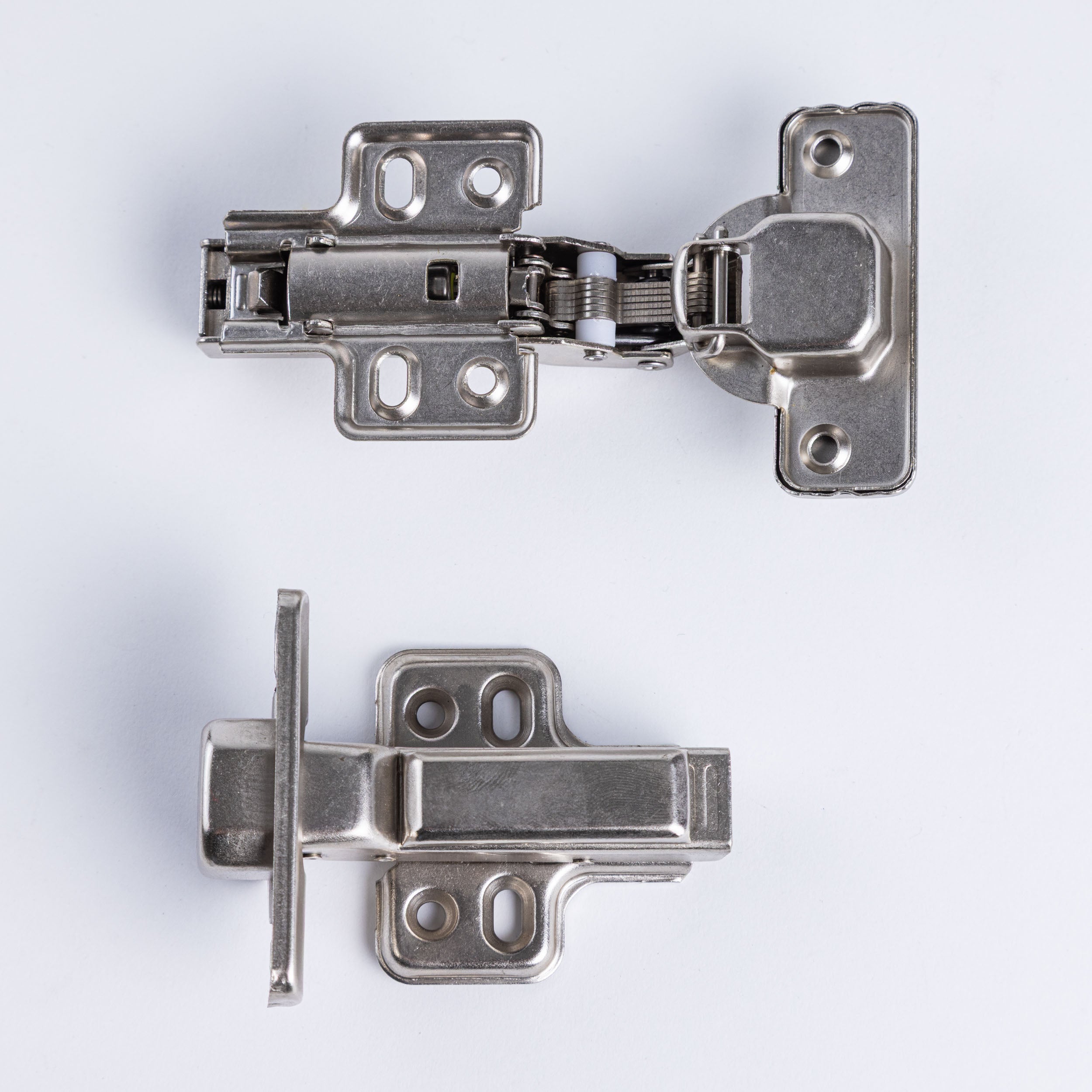 Bisagra Semi Curva Cierre Suave Ama Par