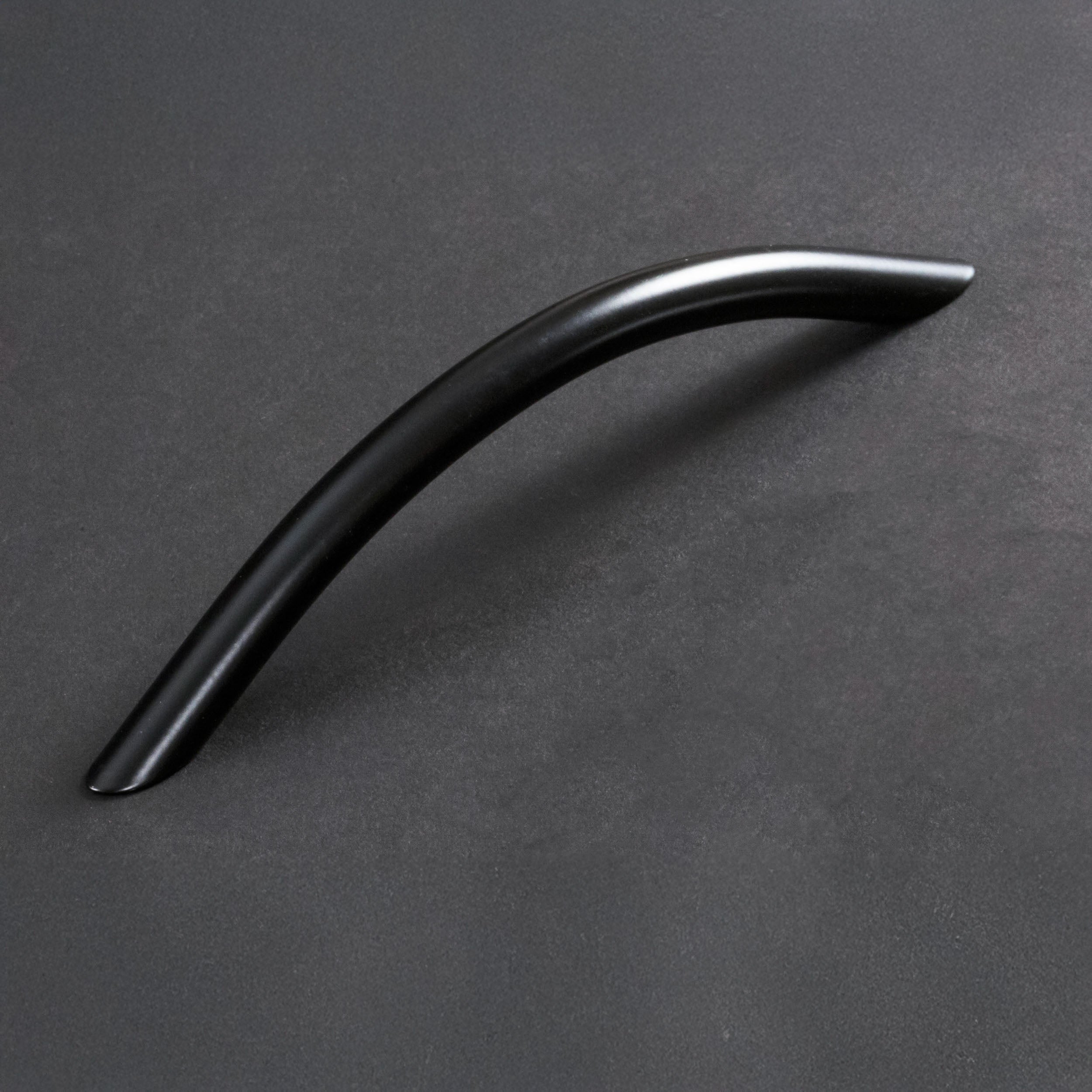 Tirador Venecia Negro 128 mm.