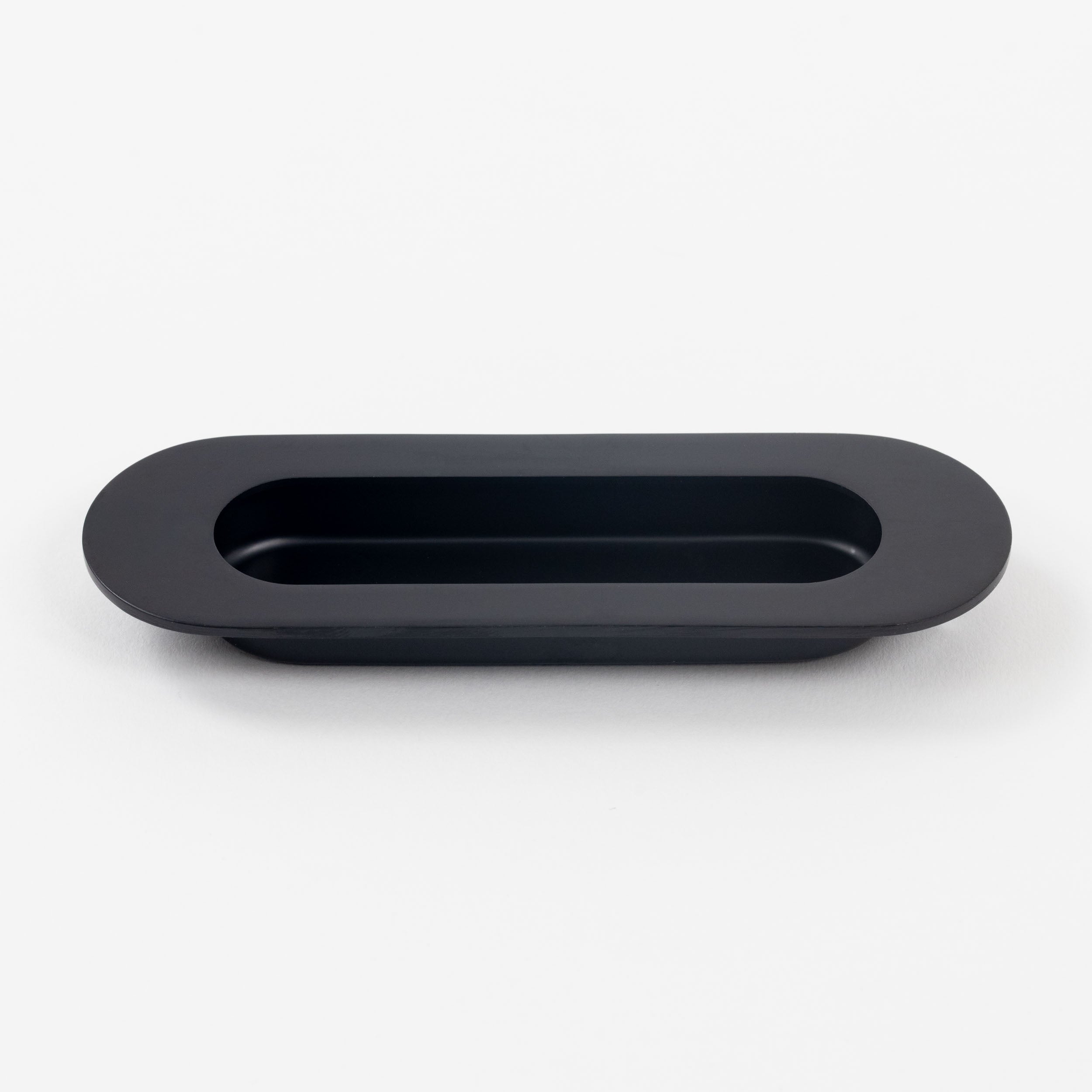 Asa Embutida Ovalada Negra