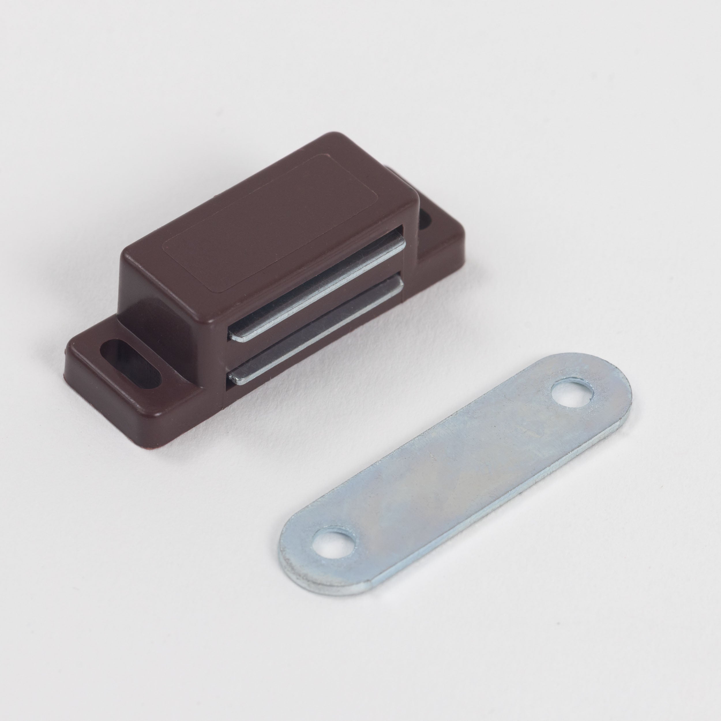 Reten Magnetico Café und.